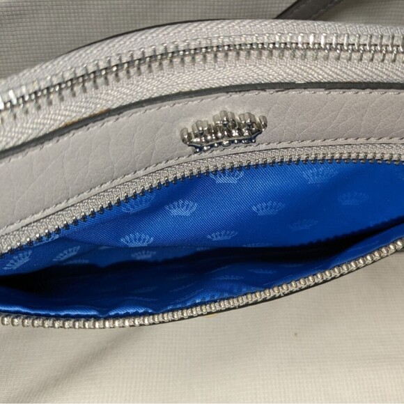 JUICY COUTURE GRAY AUDRINA SHOULDER BAG WRISTLET WITH TRI-COLOR STUDS. - Picture 8 of 8